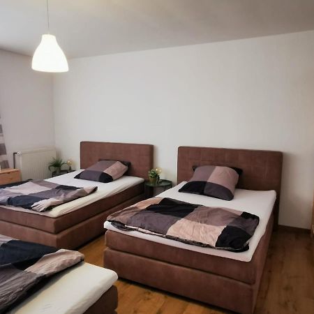 Big Appartment Near Trade Fair! Кьолн Екстериор снимка